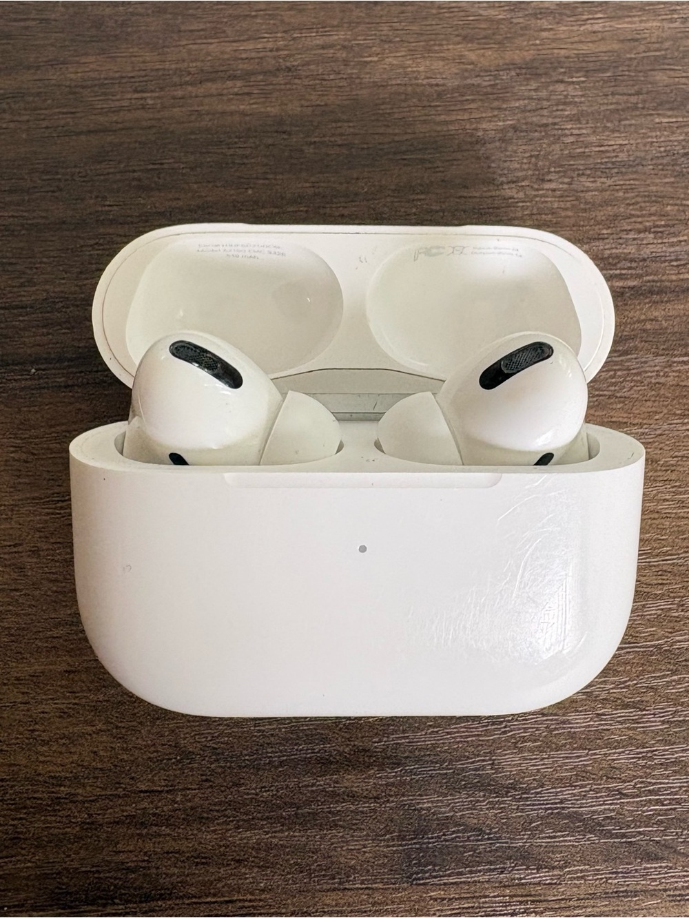 Apple AirPods Pro 1st Gen in *MINT* Condition!